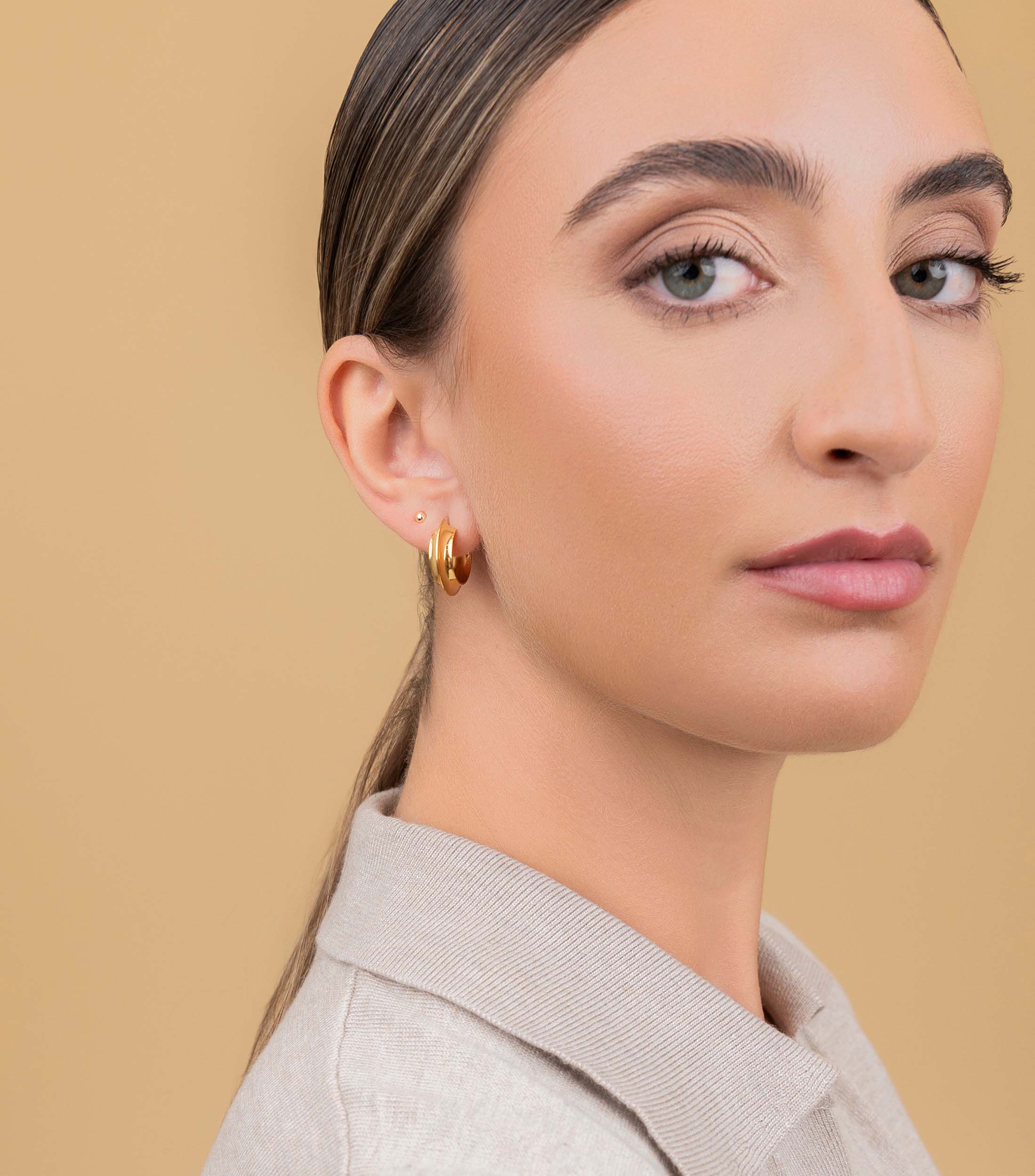 Se-Luna Hoop Medium Earrings in Gold