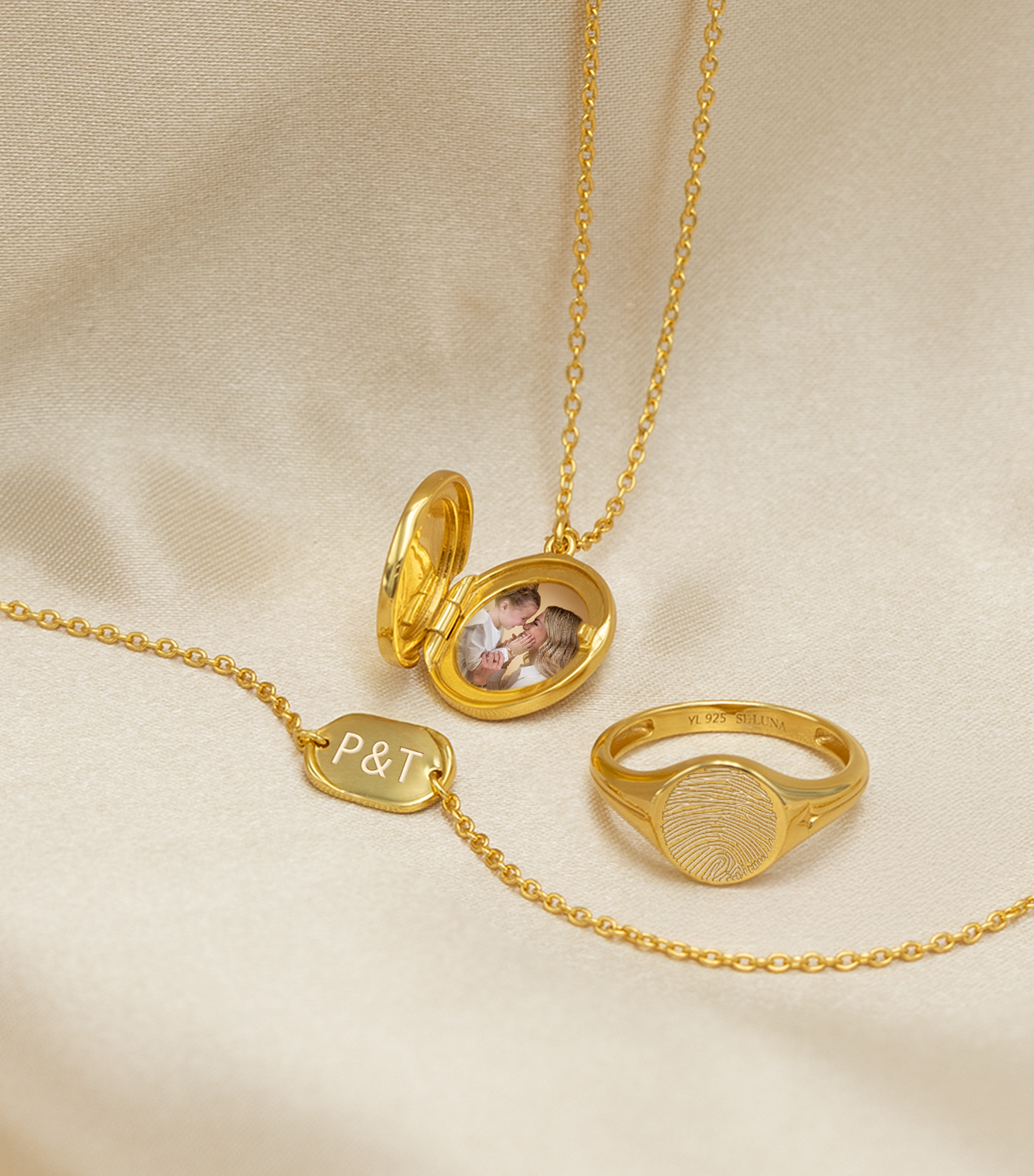 Celestial Fingerprint Oval Locket in Vermeil