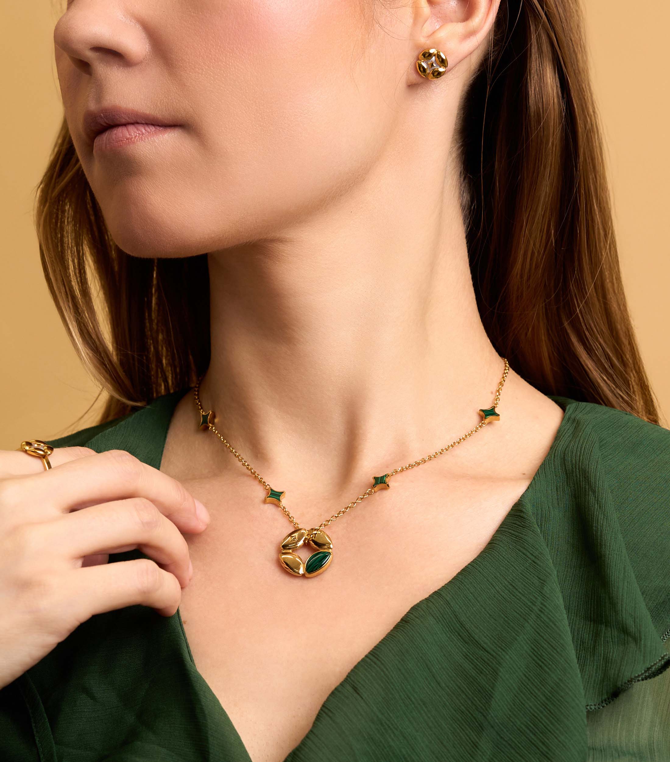 Ring Pillow Pendant Necklace in Malachite