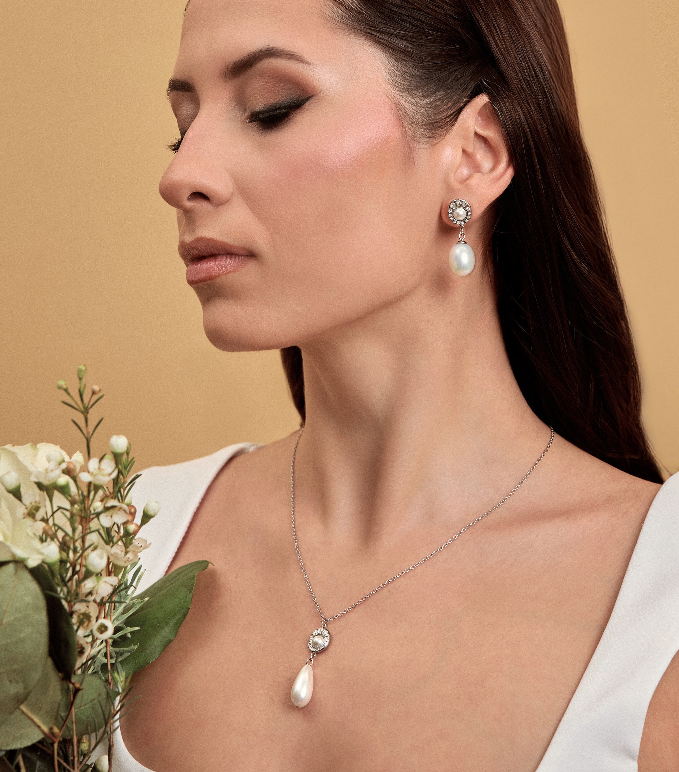 Pearl & Zirconia Medallion Pendant Necklace