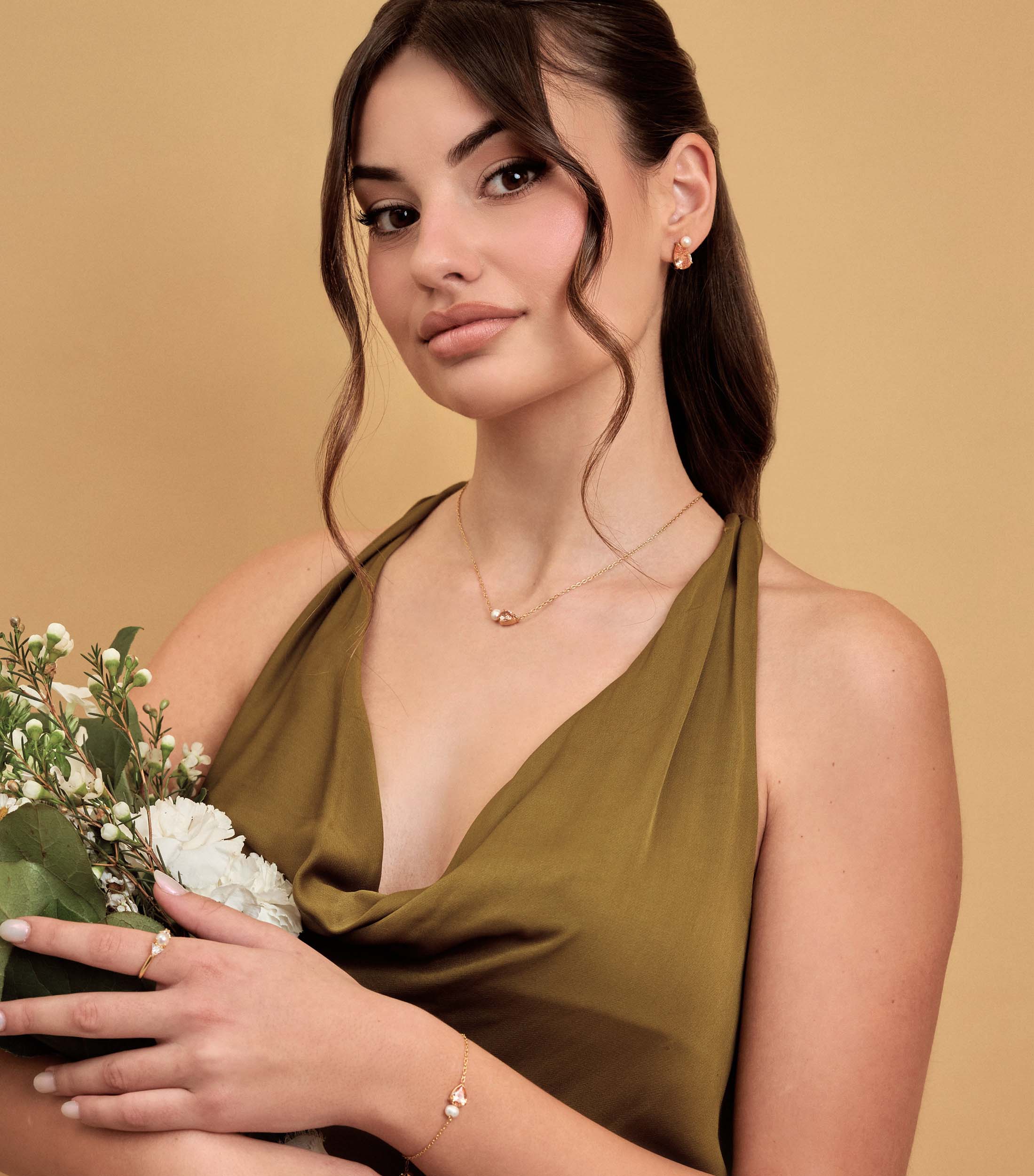 Peach Pear-Cut Zirconia & Pearl Bracelet in Gold