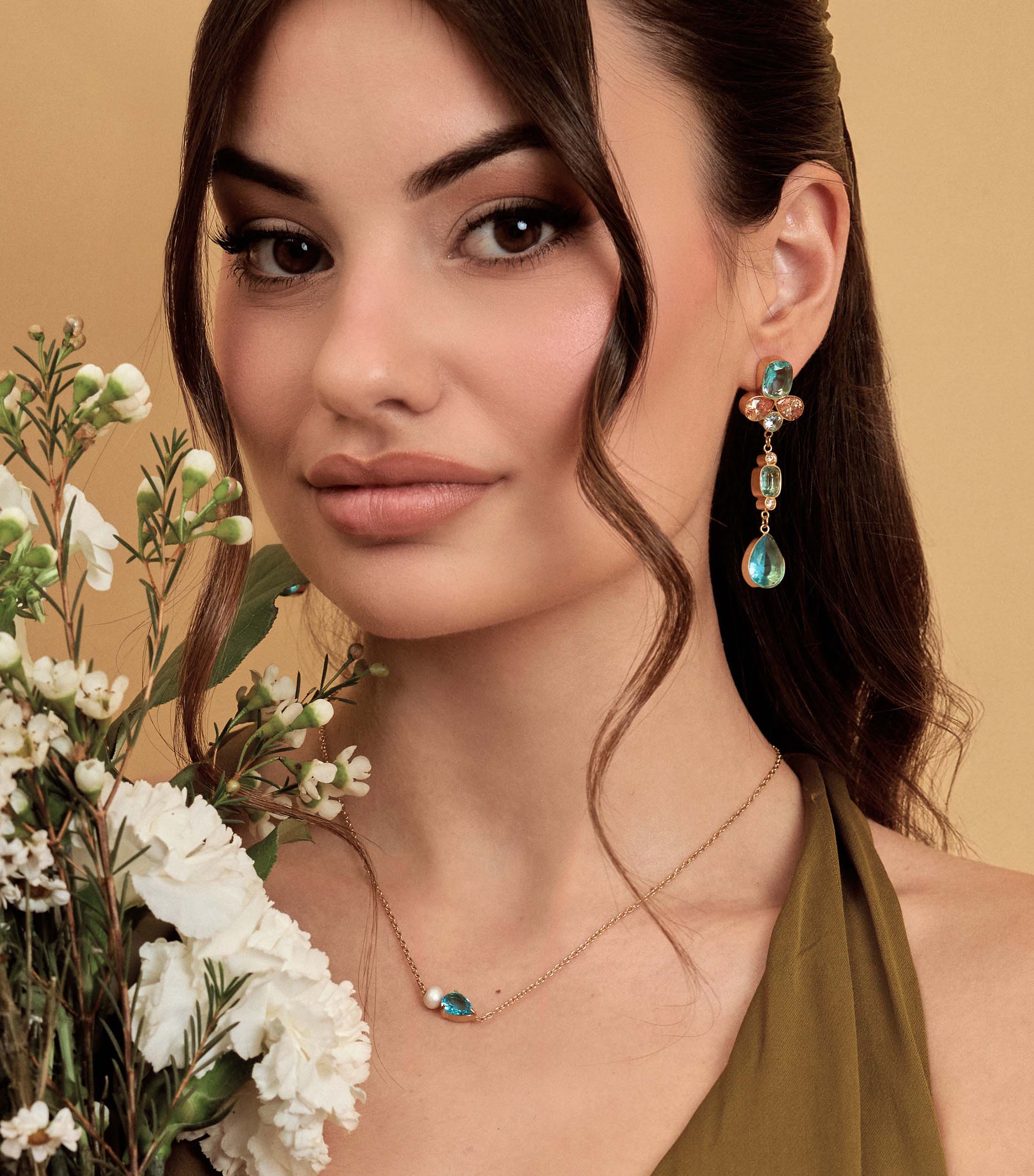 Turquoise Pear-Cut Zirconia & Pearl Necklace in Gold