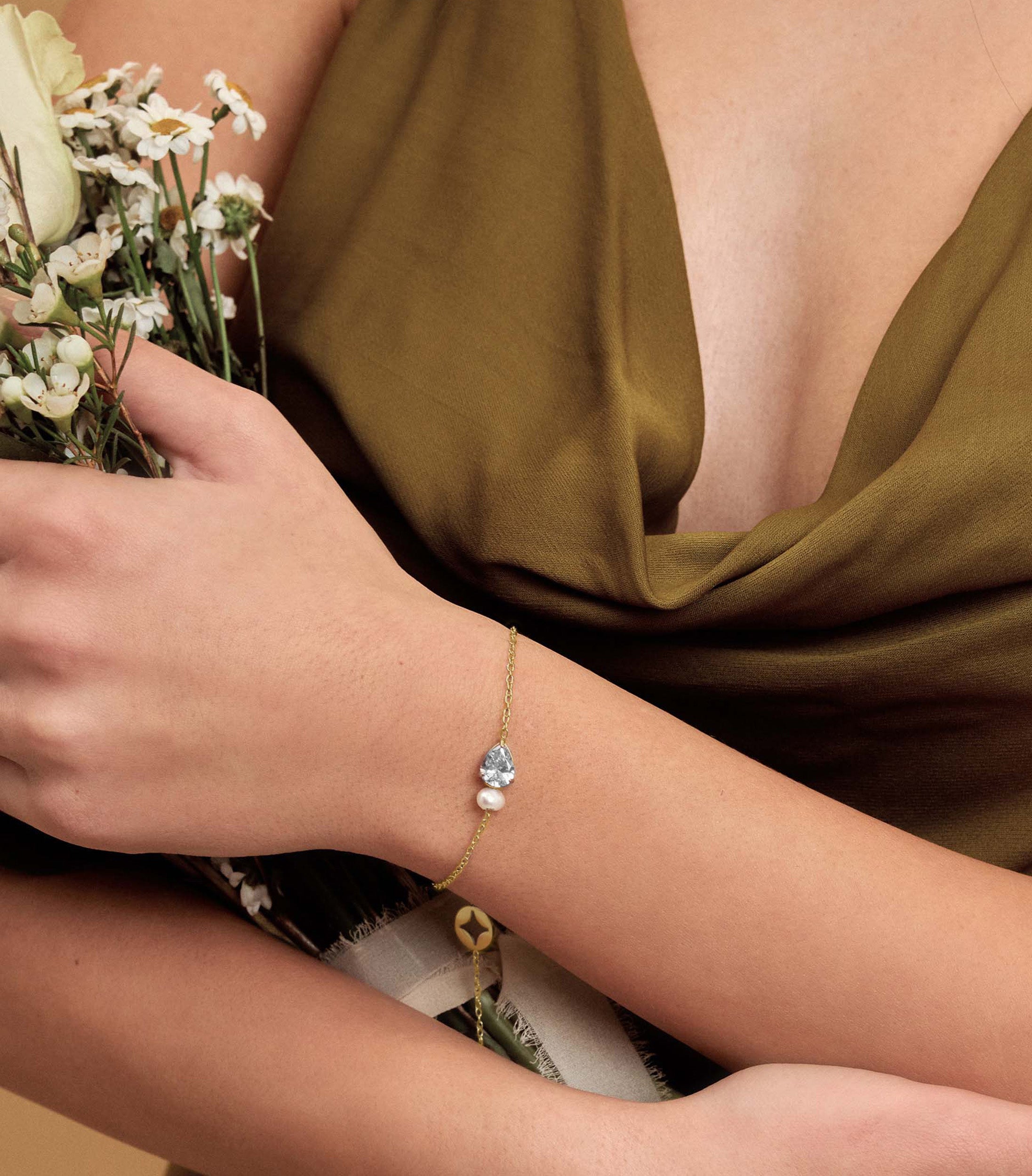 Clear Pear-Cut Zirconia & Pearl Bracelet in Gold