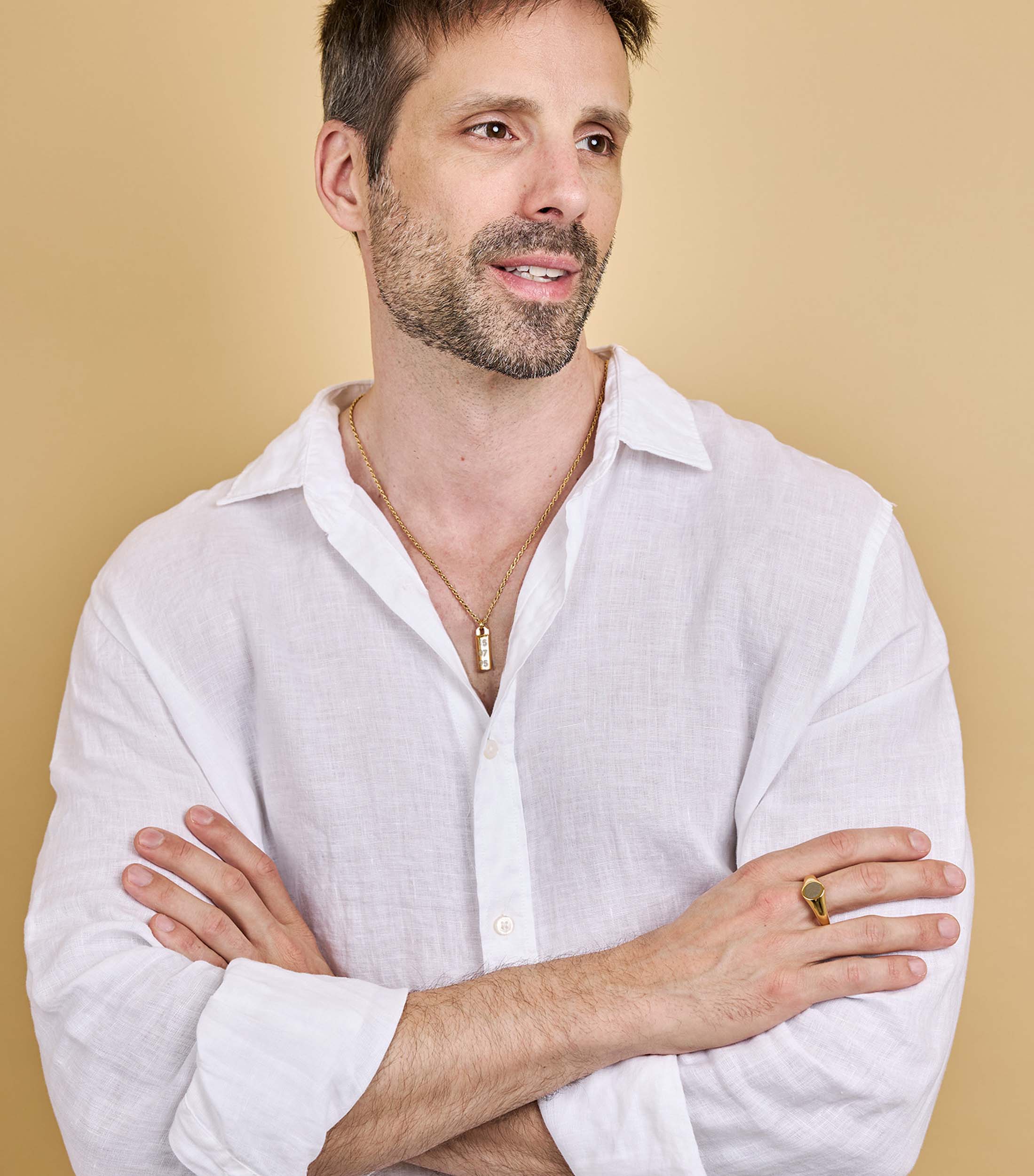 Engravable Pendulum Necklace in Gold