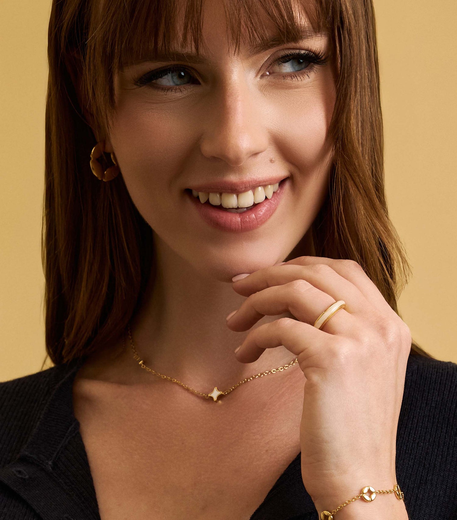 Se-Luna Star Necklace in Mother Of Pearl