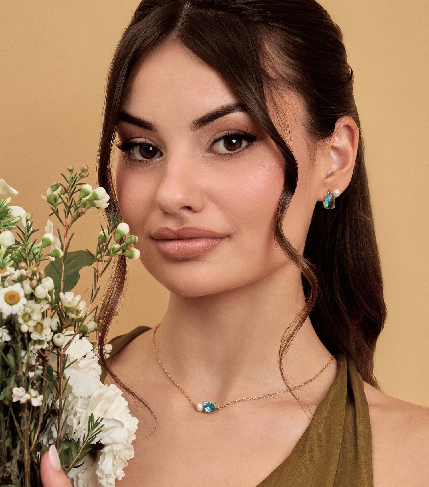 Turquoise Pear-Cut Zirconia &amp; Pearl Stud