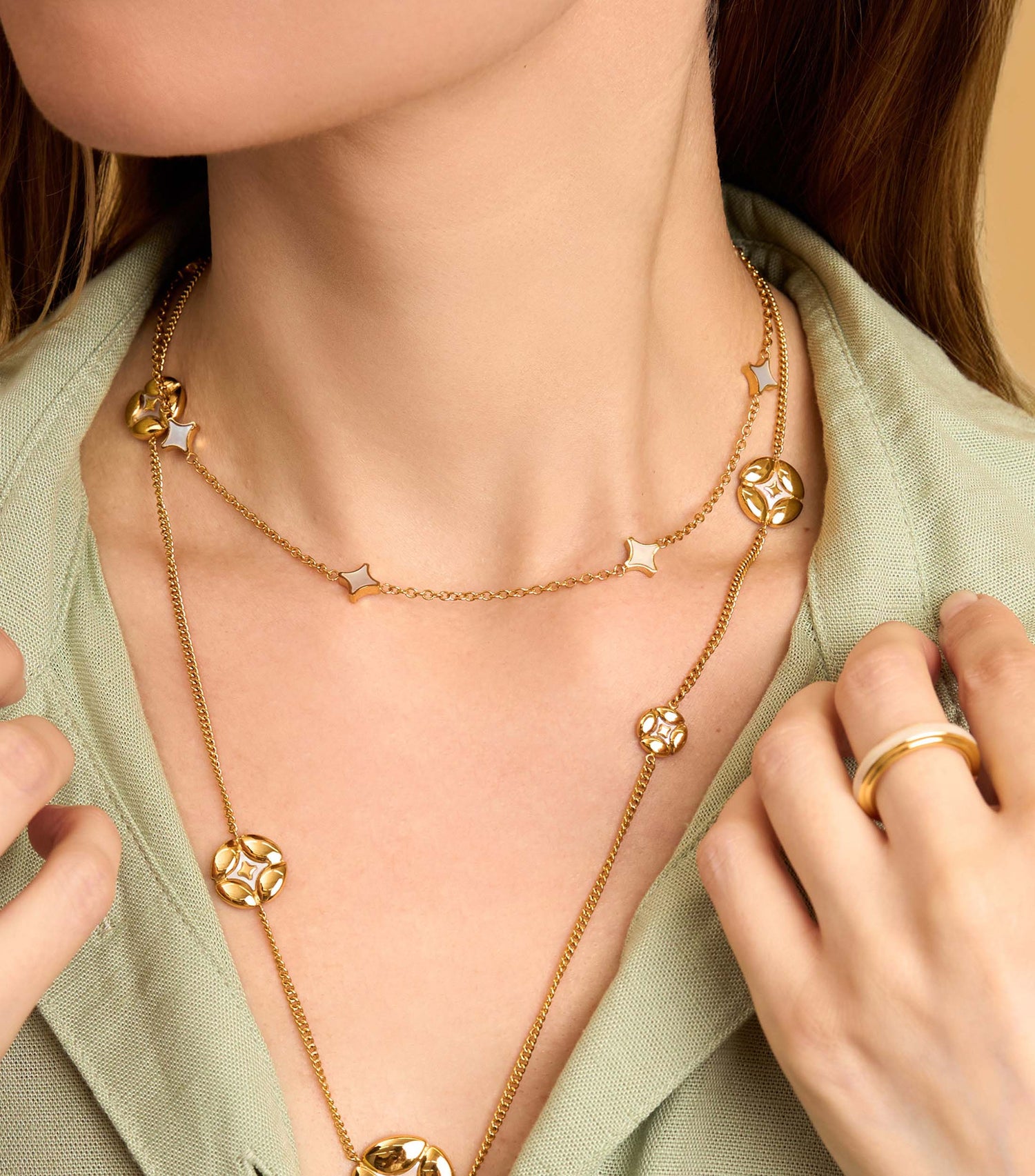 Se-Luna Star Necklace in Mother Of Pearl