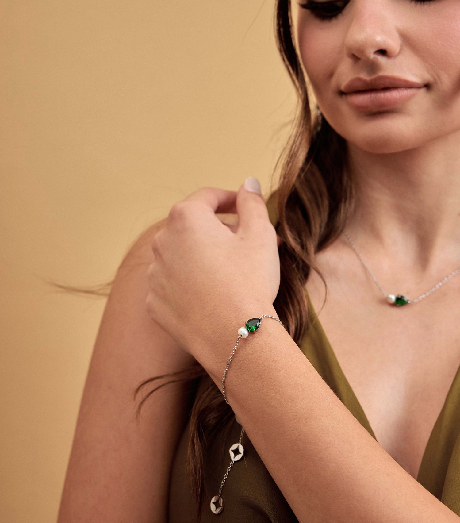 Emerald Pear-Cut Zirconia &amp; Pearl Bracelet in Silver