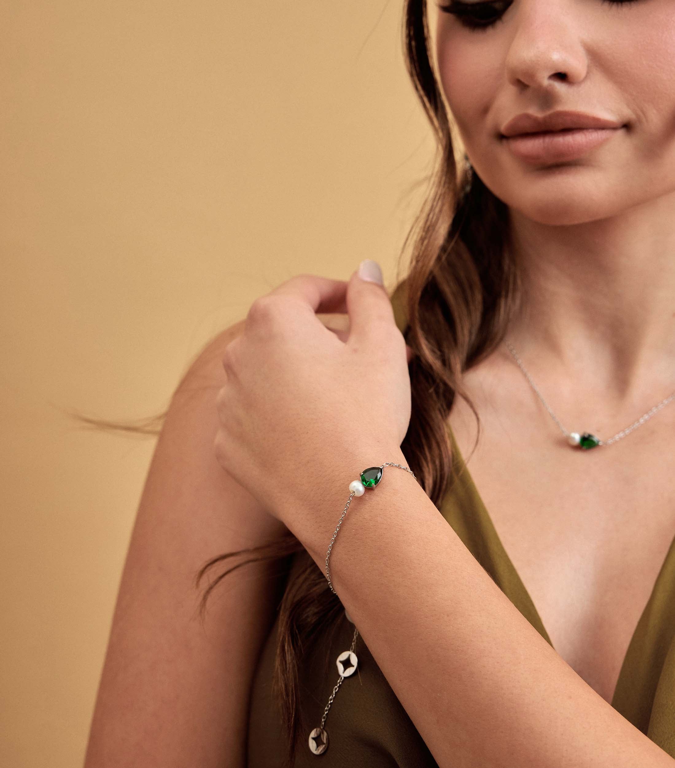 Emerald Pear-Cut Zirconia &amp; Pearl Bracelet in Silver