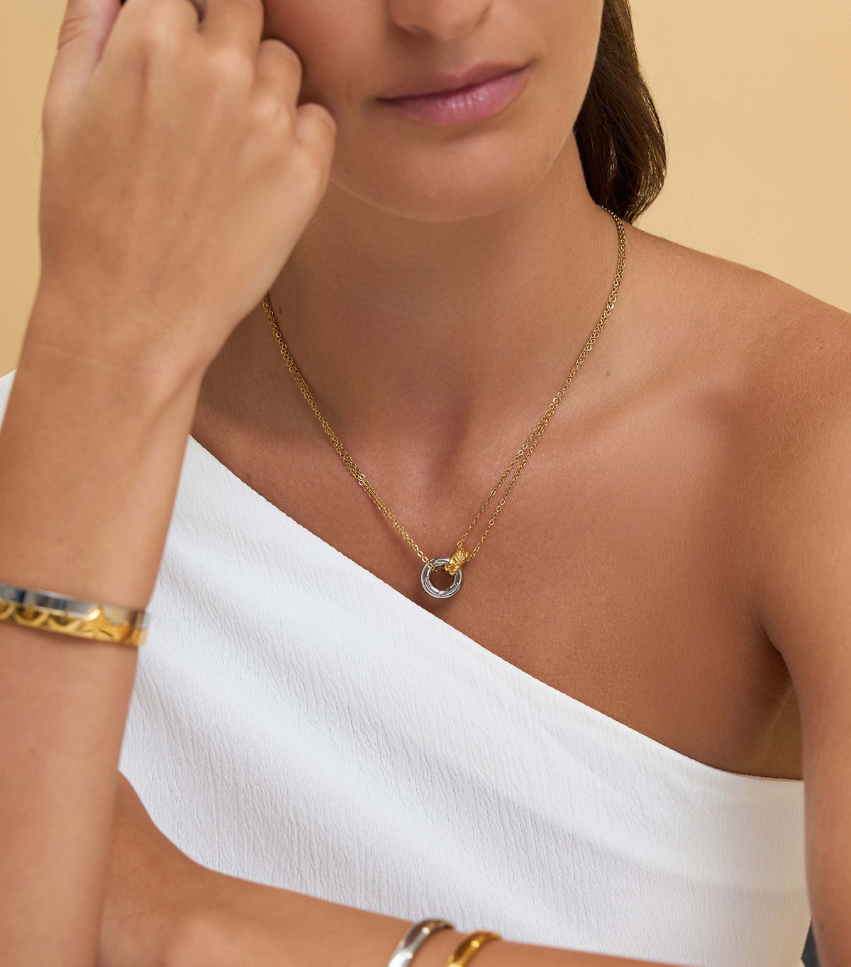 Two Tone Loop Necklace
