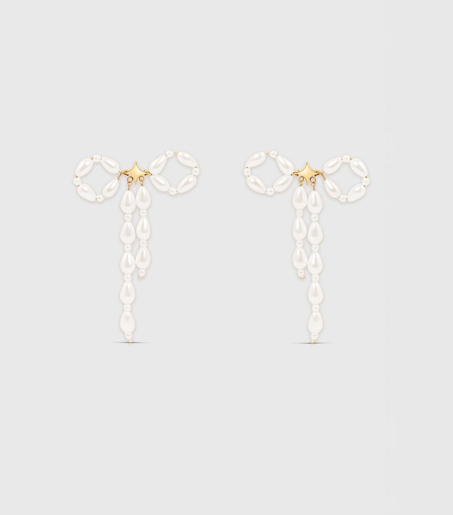 Chandelier Pearl Bow Studs
