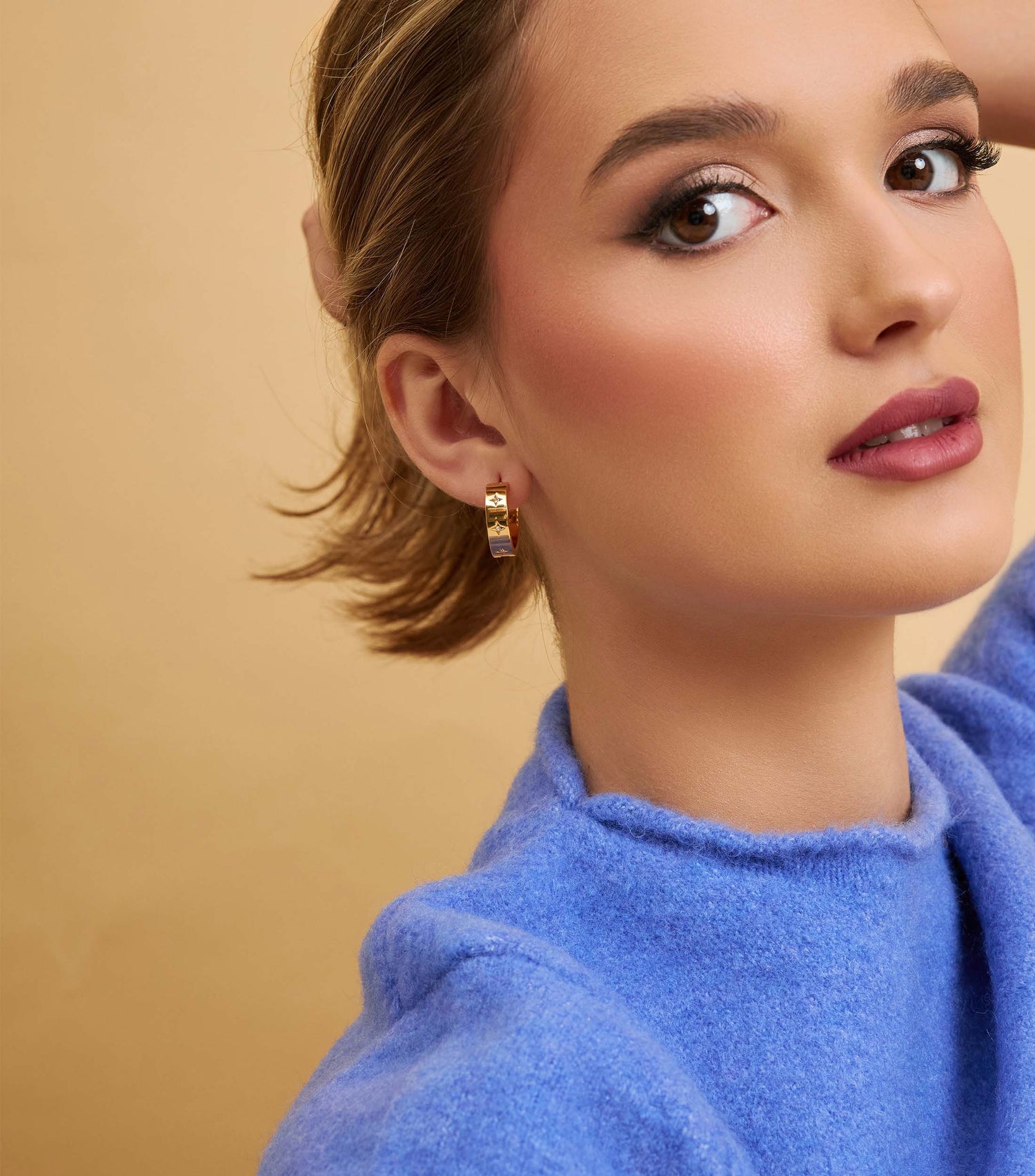 Signature Se-Luna Hoops