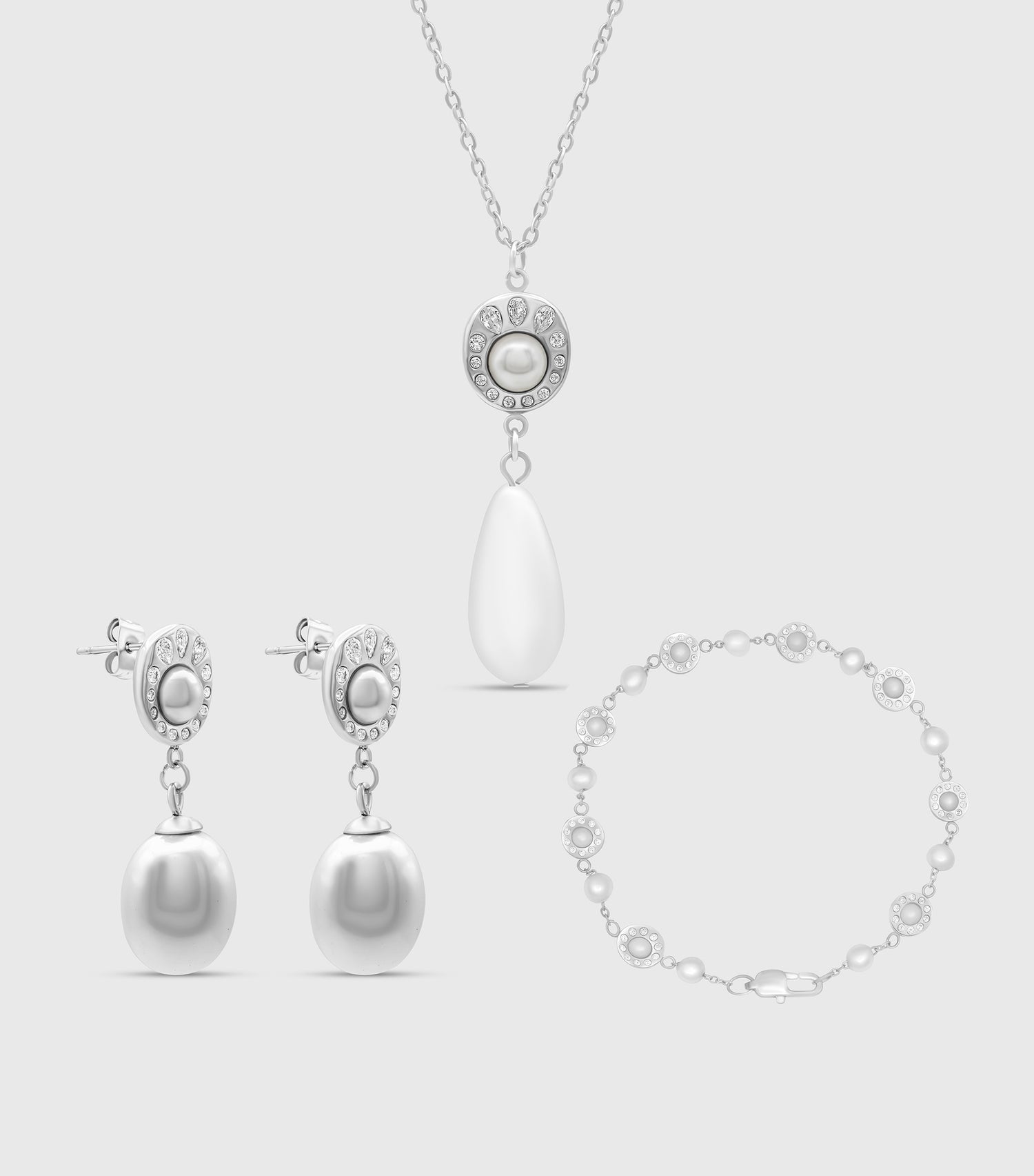 Pearl &amp; Zirconia Medallion Set